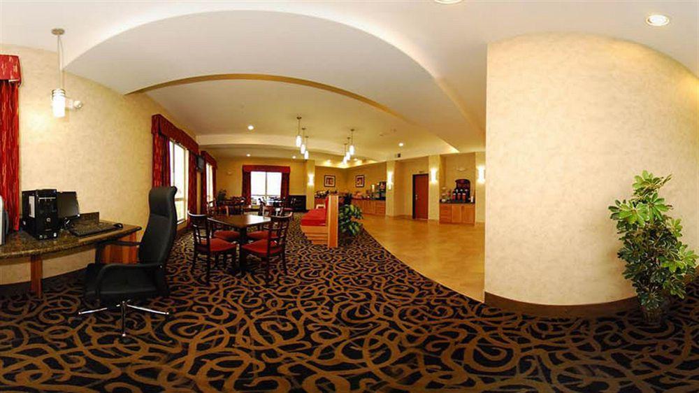 คอมฟอร์ต สวีท เวนัตชี เกทเวย์ Hotel ภายนอก รูปภาพ