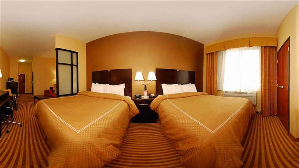 คอมฟอร์ต สวีท เวนัตชี เกทเวย์ Hotel ภายนอก รูปภาพ