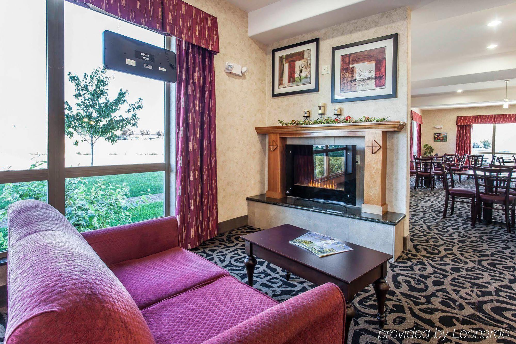 คอมฟอร์ต สวีท เวนัตชี เกทเวย์ Hotel ภายนอก รูปภาพ